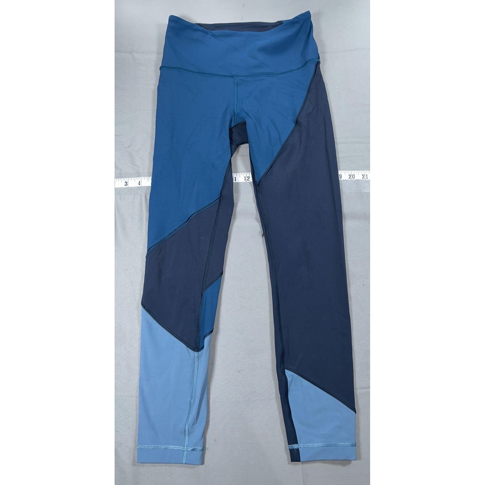 Lululemon Crop Leggings Womens 6 Blue Colorblock High Rise Capri Yoga Athletic